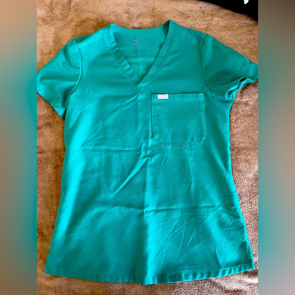 Hunter green Catarina one pocket scrub top